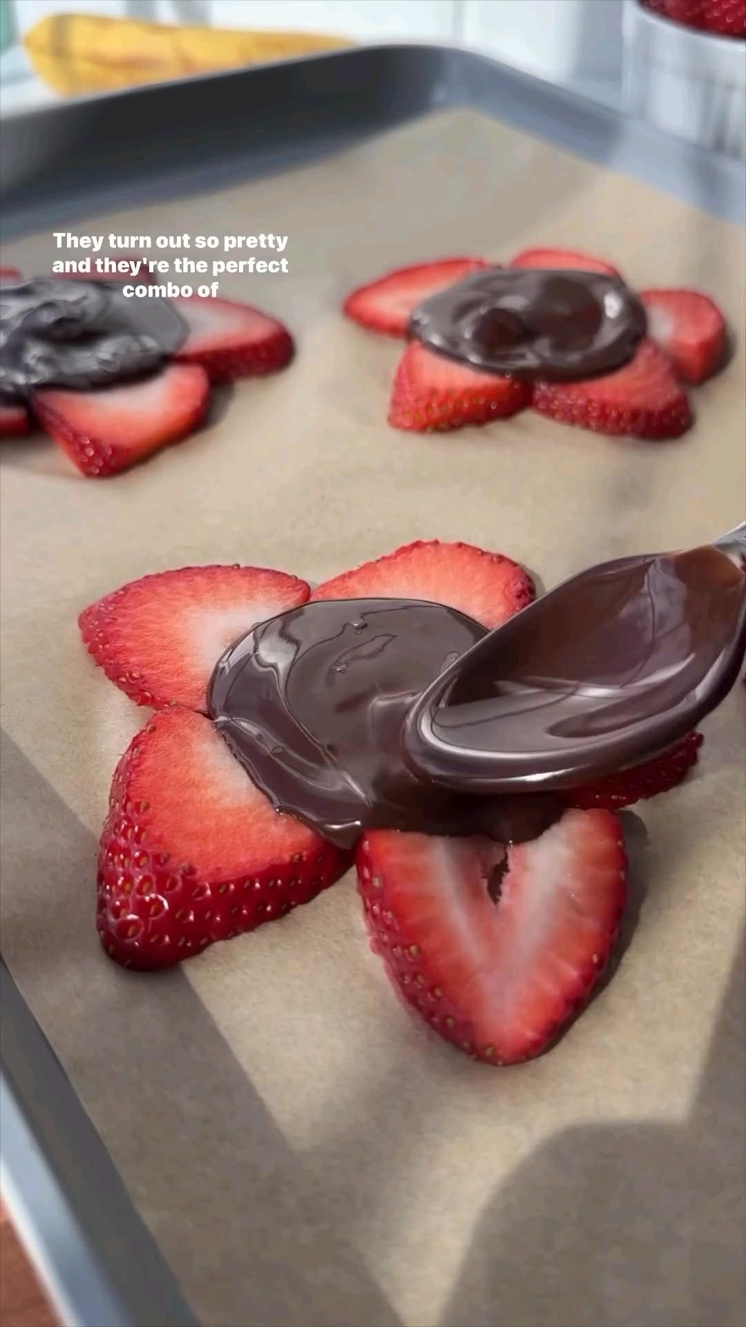 21 Delicious Healthy Snacks You Won't Believe Are Good for Weight Loss! - 6. Dark Chocolate-Covered Strawberries 1